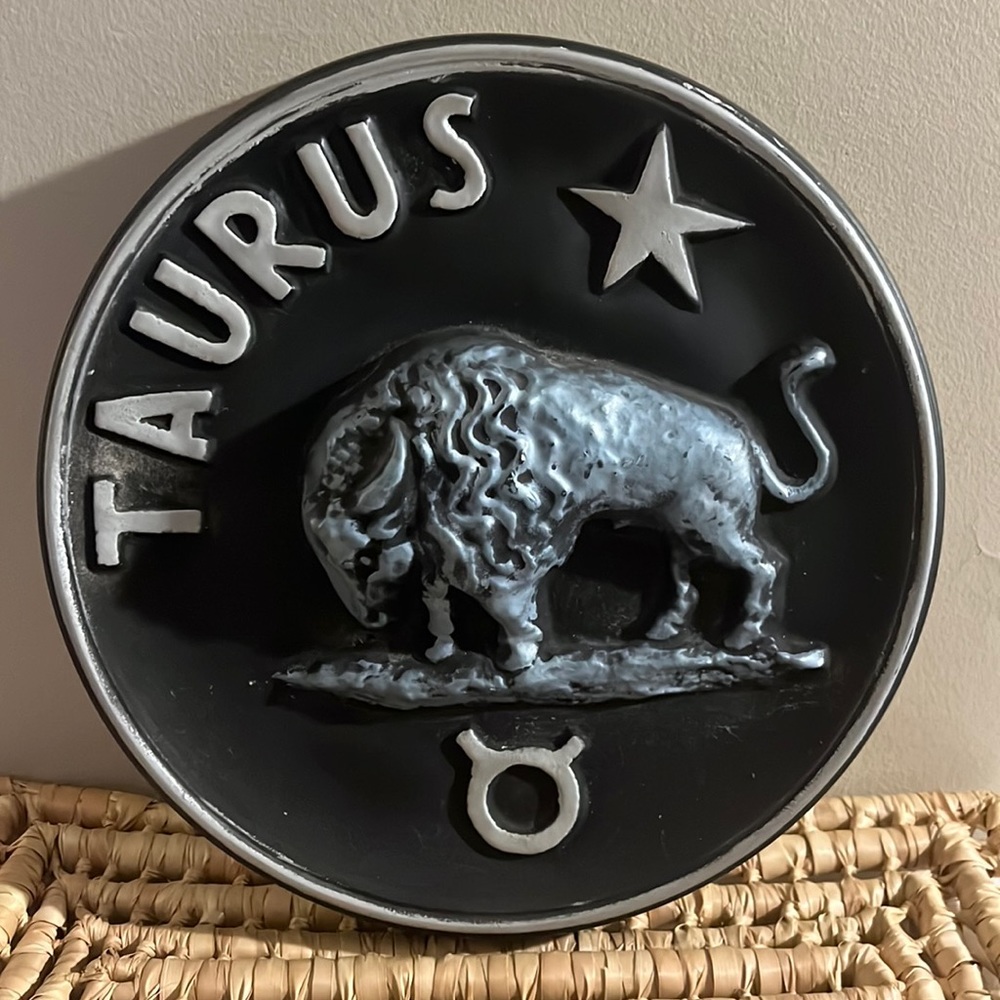 Vintage Chalk-ware Zodiac Taurus the Bull Wall Hanging Plaque